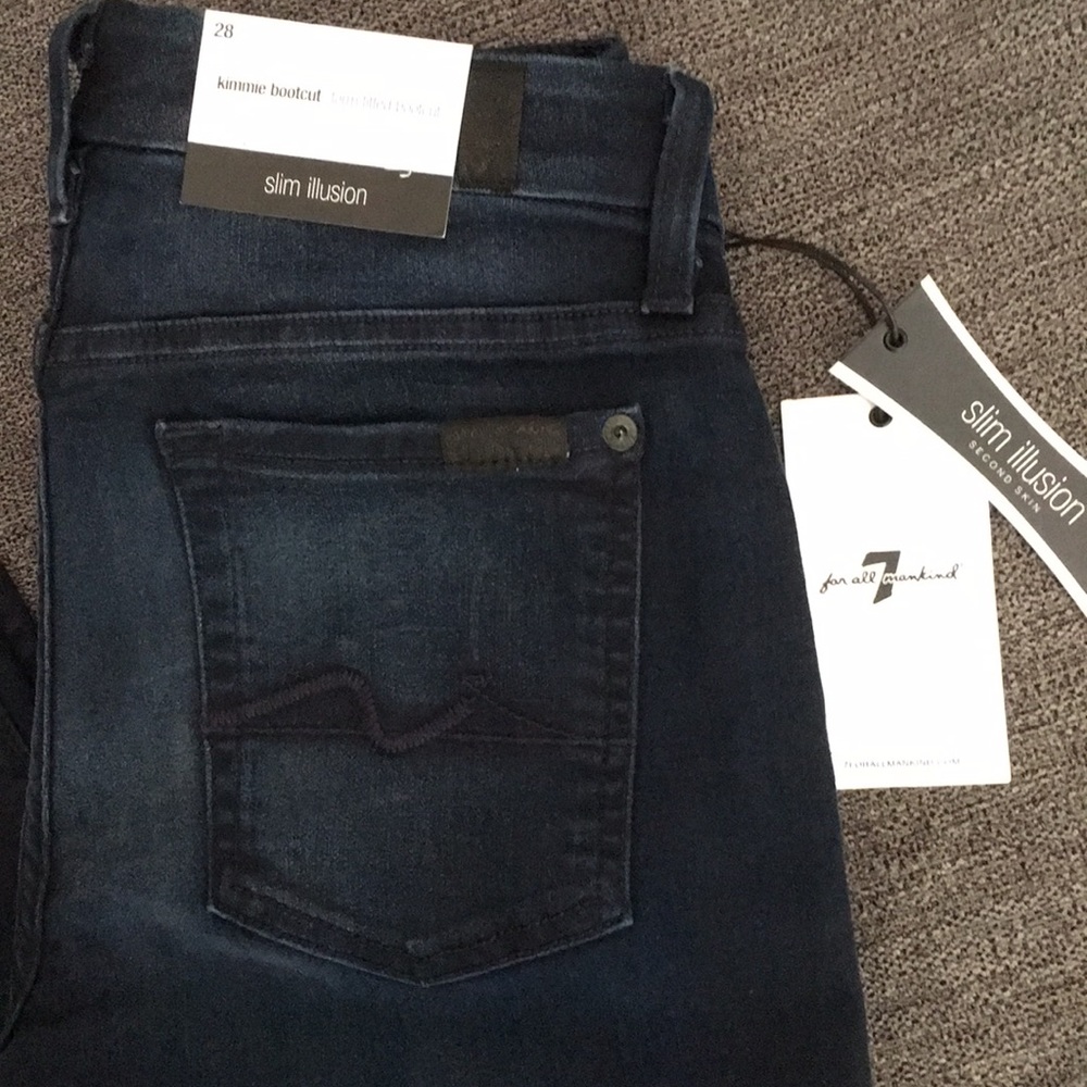 NWT Women’s 7 For All Mankind Jeans. Size 28